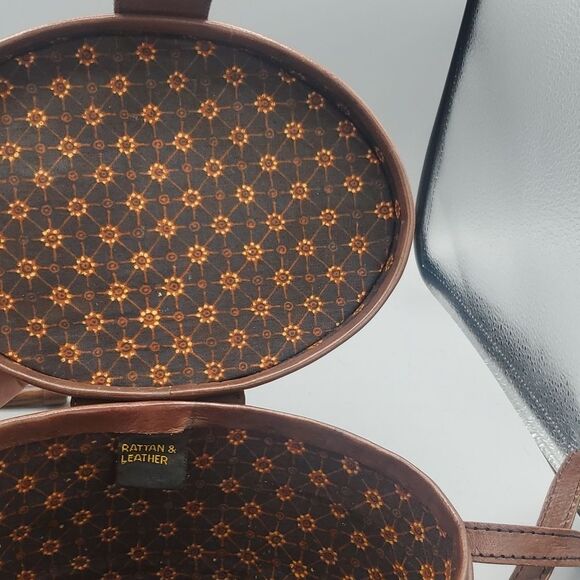 Rattan and Leather Cross Body Mini Basket Purse made in Indonesia - Picture 8 of 9